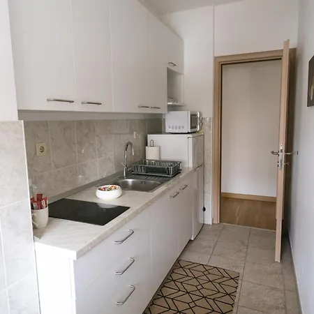 Krtalic アパート